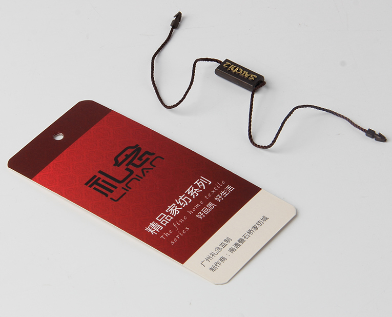 t恤吊牌廠的老師傅急急忙忙買來新的油墨，就是為了透明度