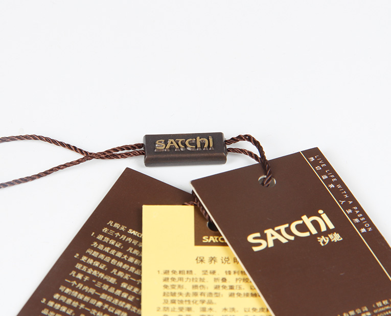 在服裝的紙牌定做過程中1個(gè)個(gè)環(huán)保新秀為何頻頻受挫？